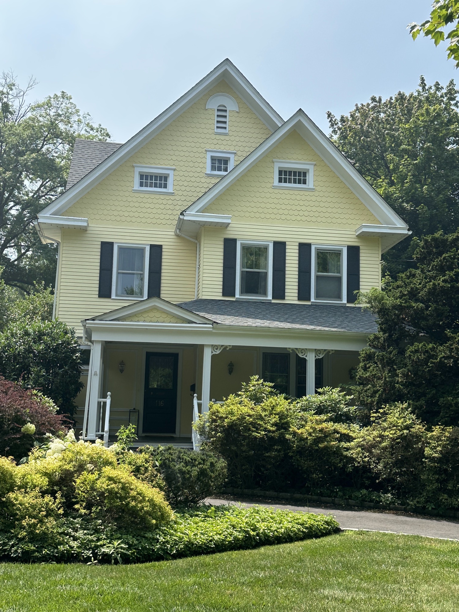 Yellow Victorian home exterior painting, Central NJ